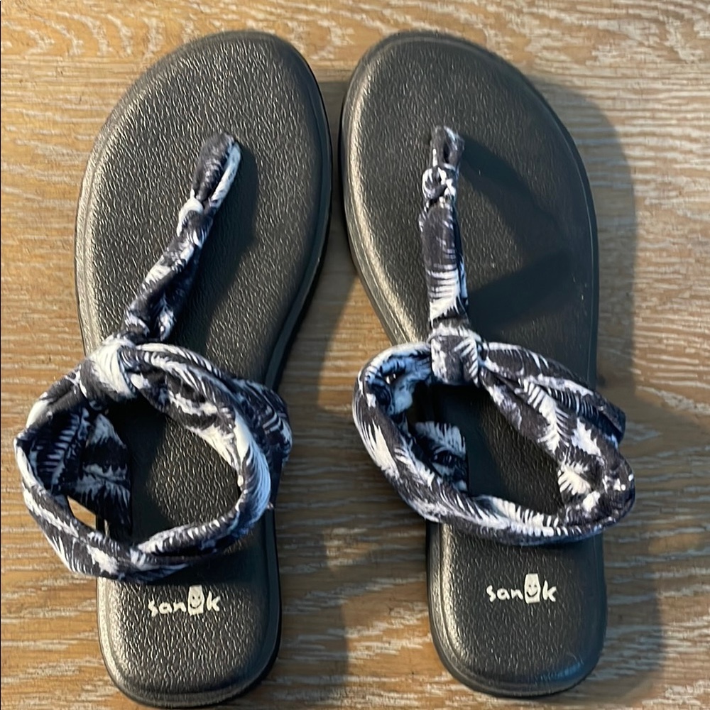 Sanuk Yoga Sling Sandals - Picture 2 of 6